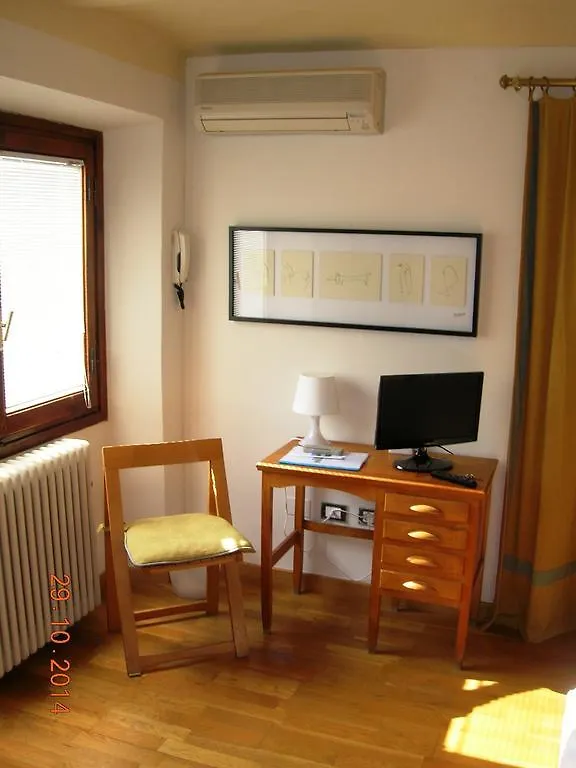 Lo Studio Terranuova Bracciolini Guest house